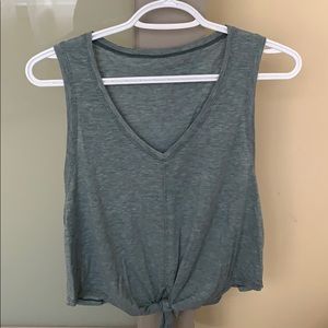 Lululemon size 4 v-neck tank with tie